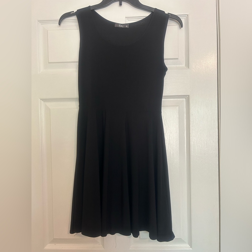 Pinc Women‎ Black Sleeveless Casual Dress Size Medium